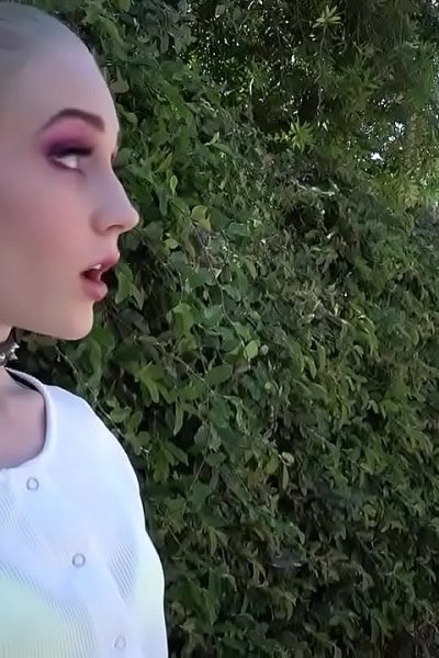 Blonde babe Emma Starletto goes on second rough online date